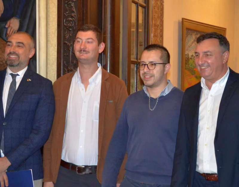 Salto recibió la Muestra Internacional Brancusi 150