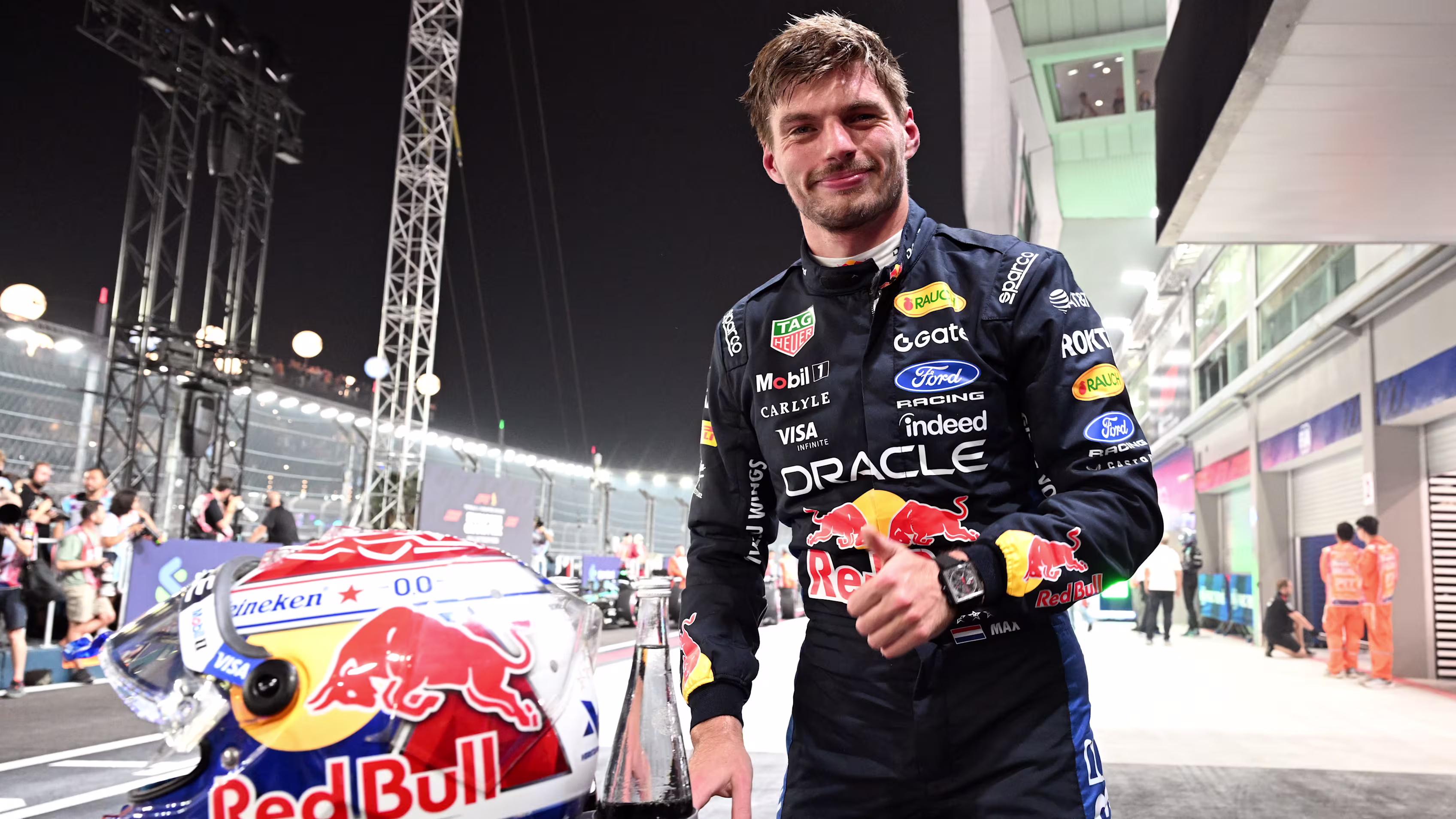 f1: Verstappen consigue la pole position en la clasificación del Sprint de Singapur por delante de Russell.