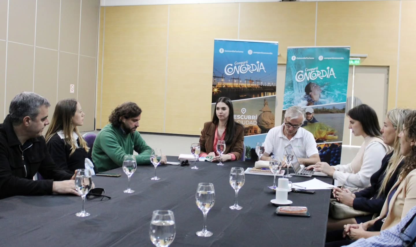 Salto, Concordia y Federación avanzan en una agenda conjunta para fortalecer el turismo regional Salto, Concordia y Federación avanzan en una agenda conjunta para fortalecer el turismo regional