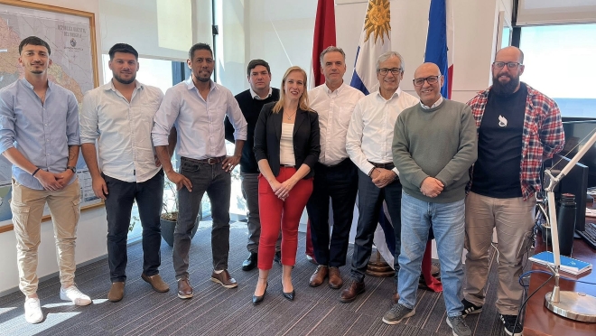 ADEOMS mantuvo una importante y trascendente reunión con el Presidente de la República Yamandu Orsi y con el Ministro de de Trabajo Juan Castillo.