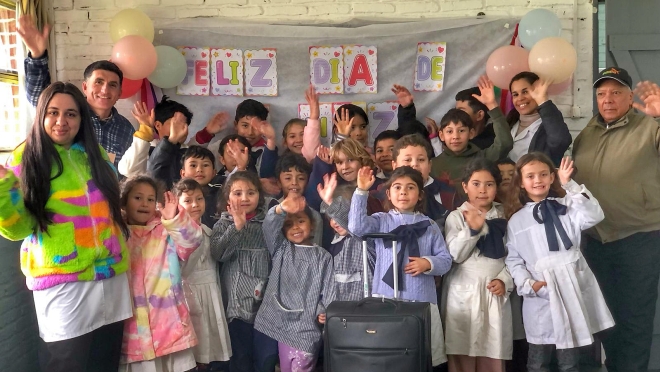 La Valija Viajera sigue recorriendo Salto, uniendo escuelas, aprendizajes y comunidades.