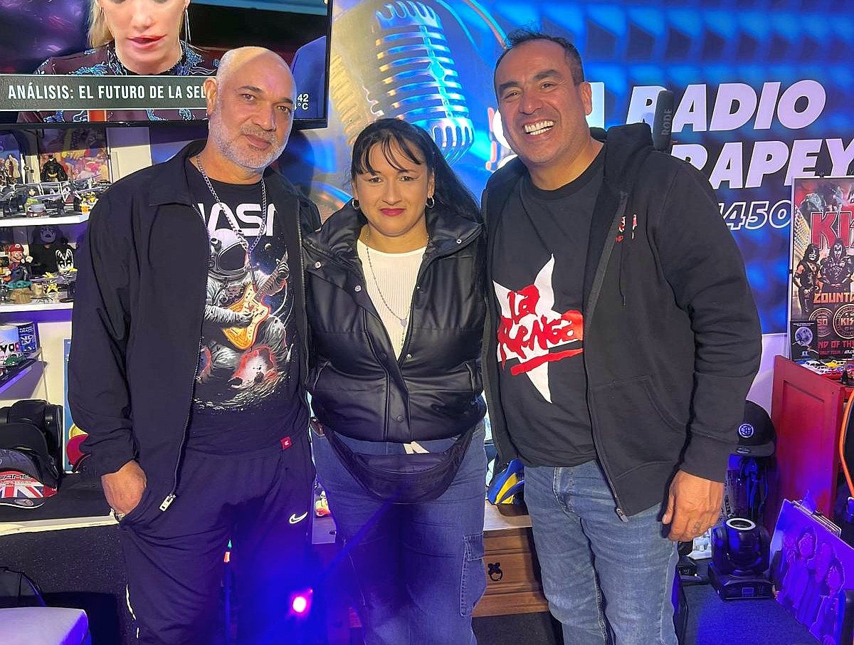 Estuvieron en estudios Ruth Gonzales cantante y Ruffo productor